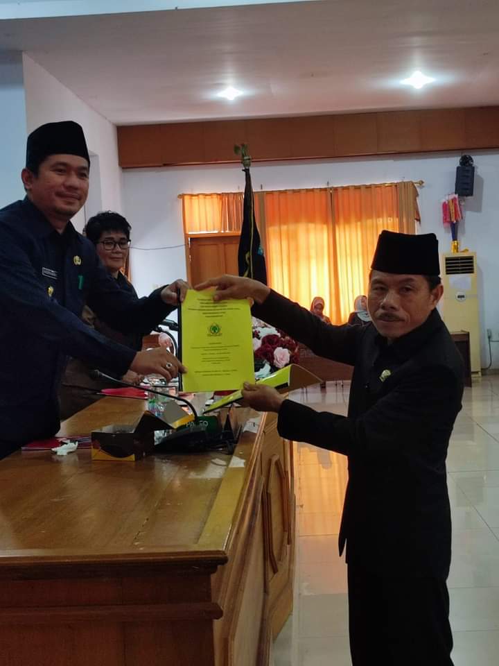 Fraksi DPRD BU Sampaikan Pandangan Umum Raperda APBD 2024