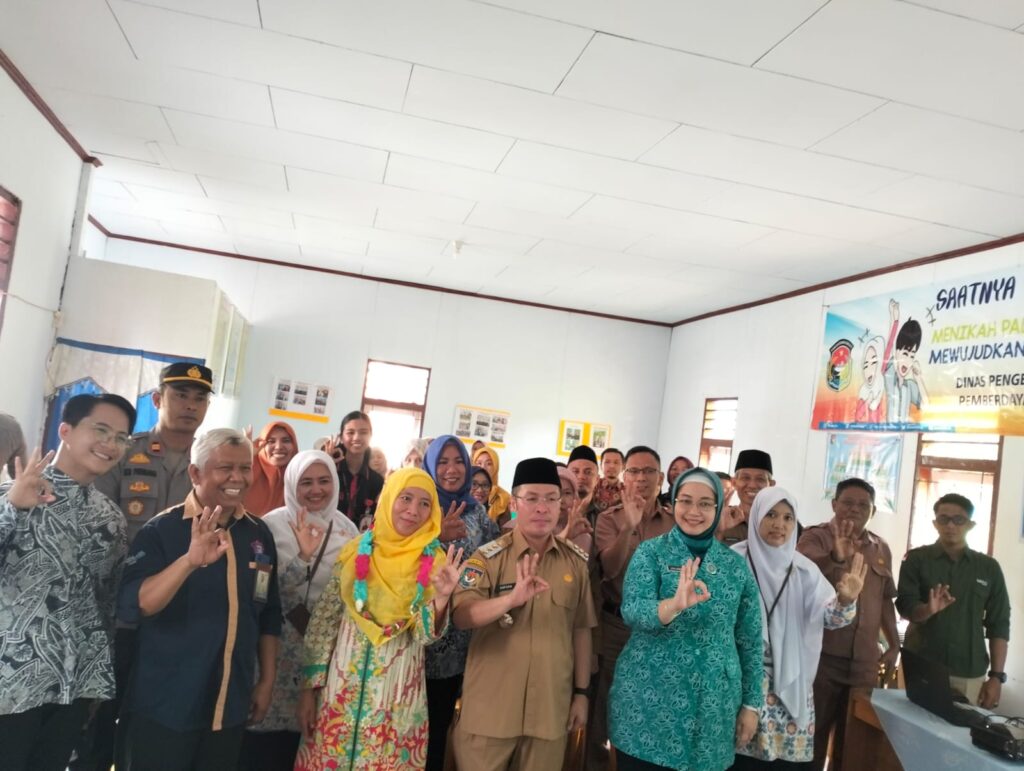 Kelompok Kegiatan Bina Keluarga Remaja Desa Lubuk Mukti Di Hadiri Bupati Muko Muko